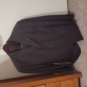 Men's Jones New York suit. 41L 32x32